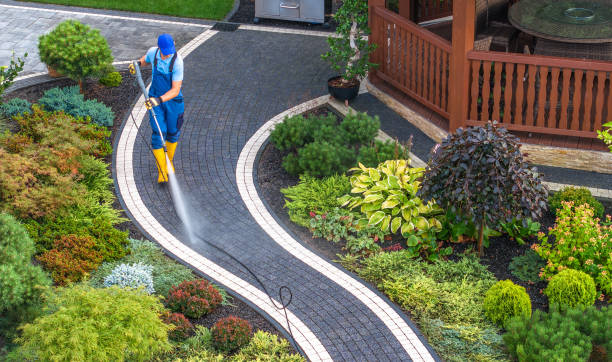 Best Garage Pressure Washing  in Wallburg, NC